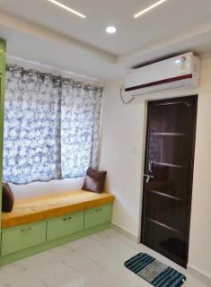 KB's Stay - Serene Premium 2BHK Couple Friendly - 4