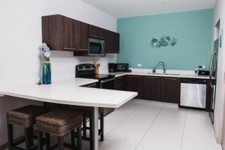 Jaco Bay Luxury Apt, 5 min to Beach, Amazing pool - 2