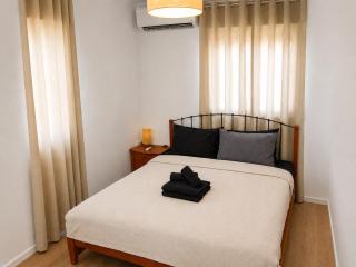 HaifaStay - Renovated & Modern near Rambam Hospital and Bat Galim Beach - 8