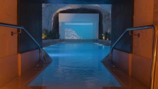 Luxury Sky Residence at Mercury Tower 22nd Floor Sea View Infinity Pool - 5