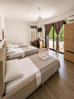 Lungomare private rooms - Valona - 2