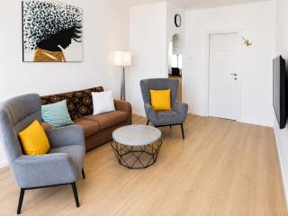 HaifaStay - Renovated & Modern near Rambam Hospital and Bat Galim Beach - 9