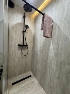 Urban Calm - Apartment with Terrace in Kadorr City - Odessa - 4