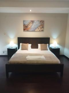 Stylish 4 Bedroom Penthouse - 2
