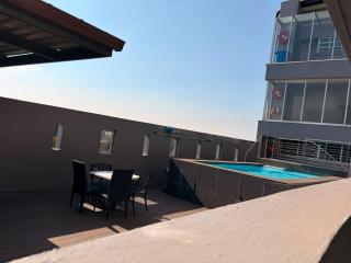 2 Bedroom Furnished flat in Fairmount Glenhazel - 7