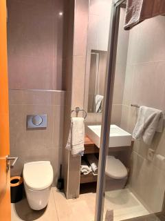 2 Bedroom Furnished flat in Fairmount Glenhazel - 6