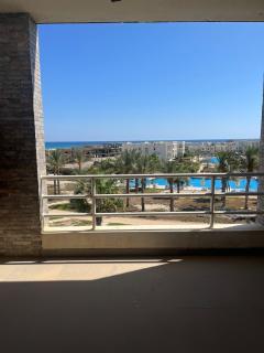Luxurious Sea and pool view Dublex in Amwaj Resort - 8