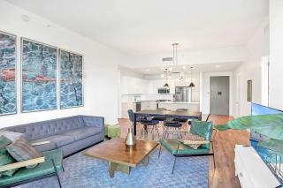 17WEST Spacious 3BR Apartment with Balcony 502 - 3