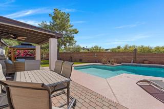 Southwestern Oasis with Pool! - 7