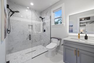 Lux Retreat, Hot Tub, Sauna, Cold Tank, Pool Table - 2