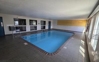Super 8 by Wyndham O'Fallon MO/St. Louis Area - O'Fallon - 2