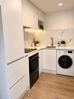 Quiet & Cosy Brand New 2 Bedroom Unit - 0