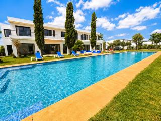 Domaine Palm Oasis Villas & Piscine 25m 6 suites 8 chambres - HomeCity Signature - 9