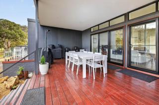 Luxury Country Accommodation in Magra, Tasmania - 1