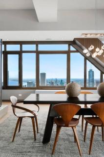 Apartment Expansive views of Lake Michigan - 1