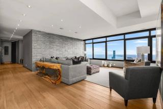 Apartment Expansive views of Lake Michigan - 4