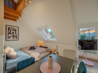 Stylische Loft-Maisonette mit Galerie und Burgblick für 6 Gäste - 3