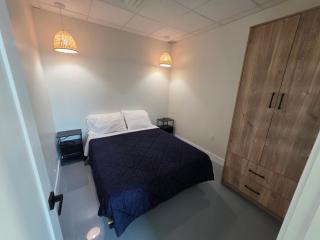 Lakeview Main Floor Suite 104 - 7