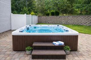 Luxury 5BR Backyard Oasis • Hot Tub • Game Room - 4
