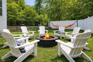 Luxury 5BR Backyard Oasis • Hot Tub • Game Room - 3