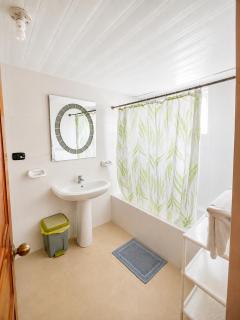 1 Sol Dominicus Solo Adultos Habitación con Entrada Independiente y Baño Privado - 1