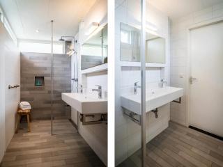 Spa Retreat with Private Sauna - 4