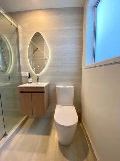 The Shack - Pauanui Guesthouse - 2BRM - 3 Beds & Self-Contained - 8