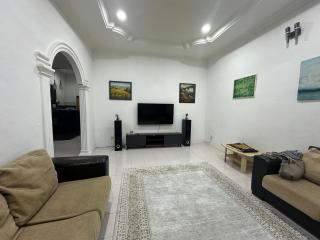 Homestay Taman Merbau, Kuala Nerang - 0