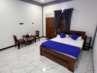 RKM Hotel Uppuveli - 1