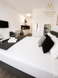 Valencia Elegance - 1