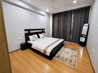 Luxurious 2 Bedroom Apartment in Srinagar - 1