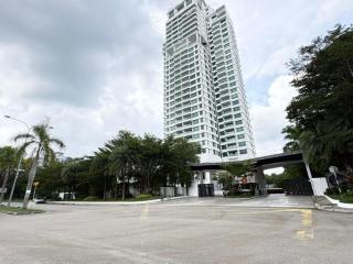 Marina View Resort - Deluxe Room - 1