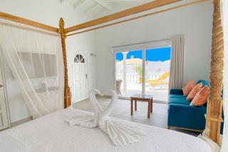 Beach Walk Residences - Palm-Eagle Beach - 5