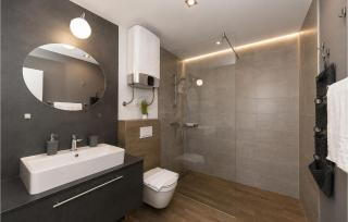 Cozy Home In Zerava With Private Swimming Pool, Can Be Inside Or Outside - 5