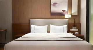 Jtour Inn Xianning Chongyang Taoxi Avenue - 1