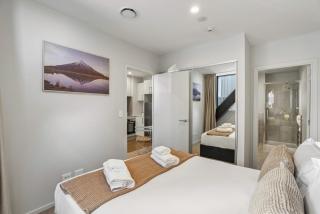 Ski Base Apartment with Full Kitchen and Carpark - 2