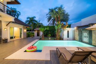 Surin 4 Bedrooms Balinese Style Holiday Villa Private Pool Private and Quiet 8-Minute Walk to the Beach New Home Special Offer - 4