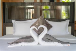 Surin 4 Bedrooms Balinese Style Holiday Villa Private Pool Private and Quiet 8-Minute Walk to the Beach New Home Special Offer - 7
