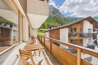 Spacious Alpine Retreat near Saas-Fee - 1