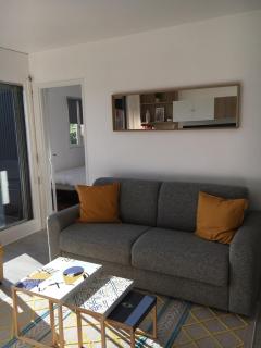 Beautiful Apartment With Gardenlk - 6