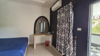 Lost Inn Bukit Lawang Hostel - 2