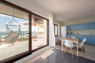 Spacious 3BD flat with PARKING and SEA VIEW by Flat Mаnаger - 0