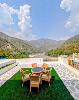 Majestic Aloha Ganga View Apartment - 3