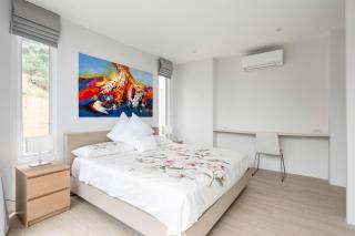 Mountain and Sea view apartment - 8