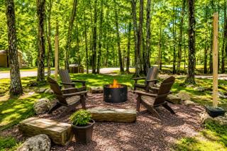 Lakeview Escape with Hot Tub, lake, & Ski - 8