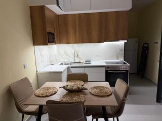 Sea Breeze Apartment - Golem - 2