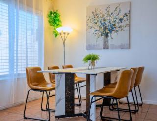 Stylish 3-Bedroom Las Vegas Getaway with Amenities - 0