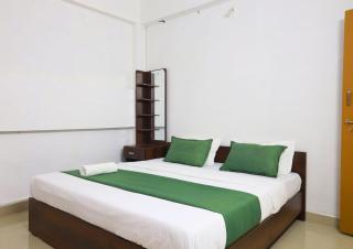 Hills and Views Rooms & Backpackers Hostel - 1
