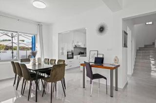 Experience the perfect blend of luxury, comfort, and convenience! - 9