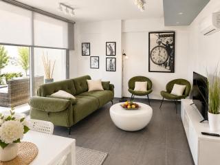 Dezo City Center Apartment - 9